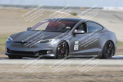 media/Oct-19-2025-Speed Ventures (Sun) [[a6e7fe67be]]/TC B/Session 2 (Outside Grapevine)/